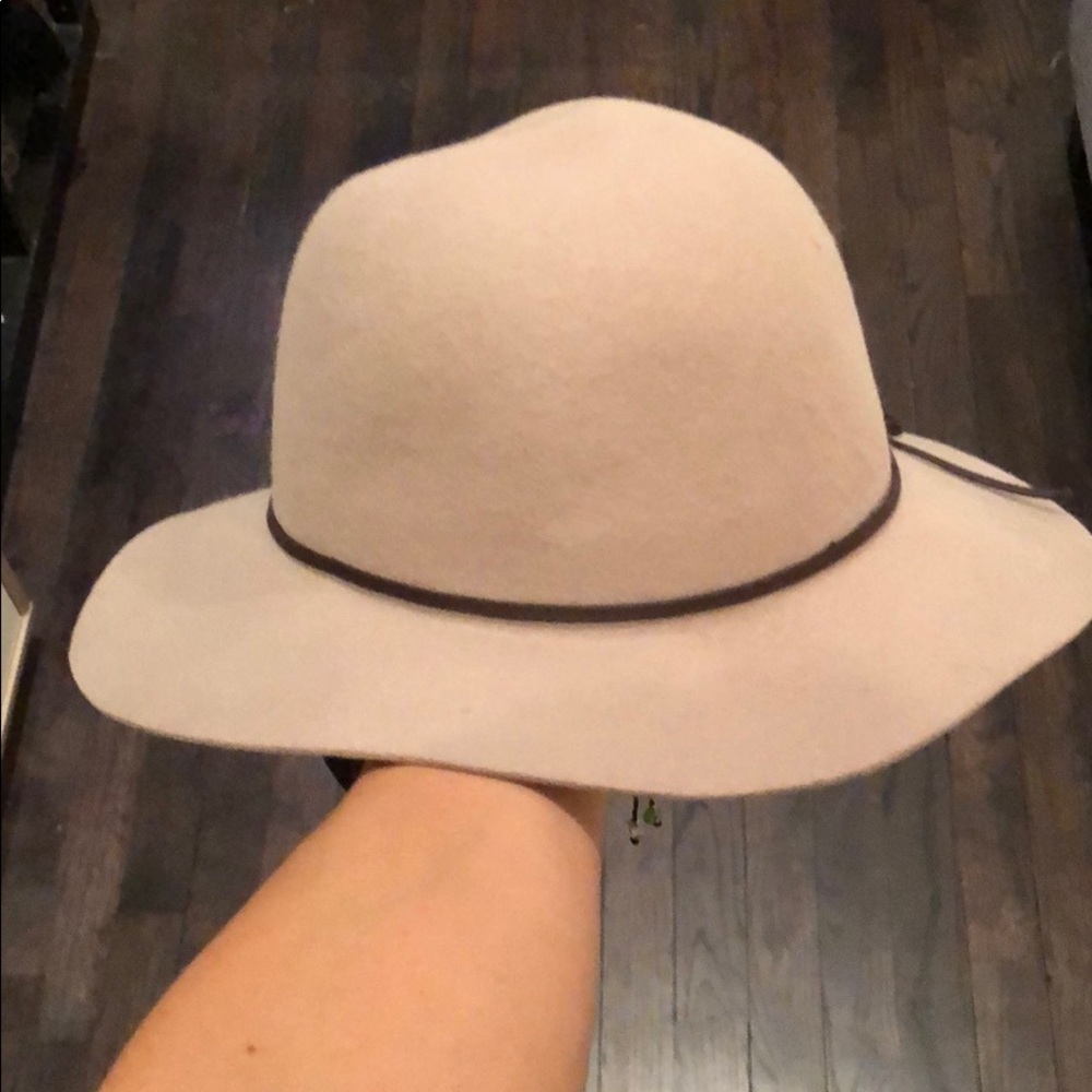 Wool hat - Picture 4 of 6